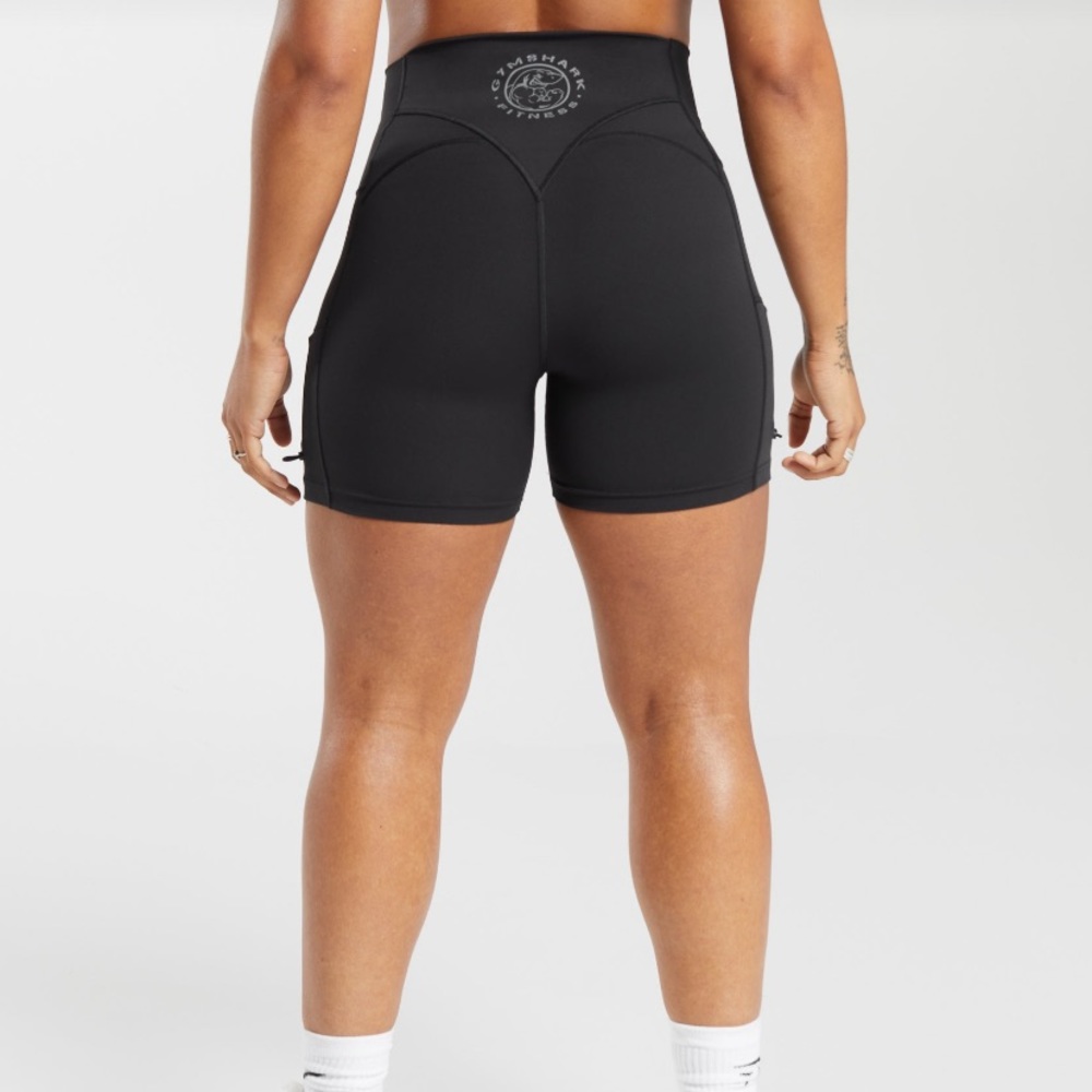 Gymshark Legacy L Shorts